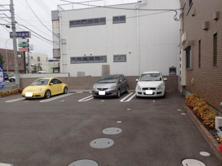 【駐車場】