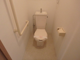 清潔感のあるトイレです