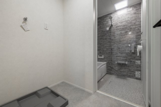 洗濯機も置けます