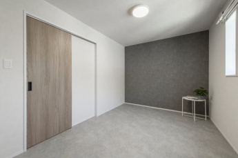 使い勝手のいい寝室です