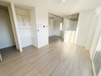 【居間・リビング】