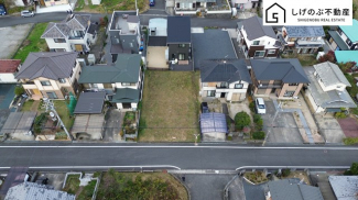 駐車場・資材置き場等に最適！
約81坪
平坦・更地