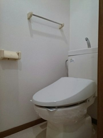 清潔感のあるトイレです