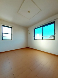 中はこのようになっています