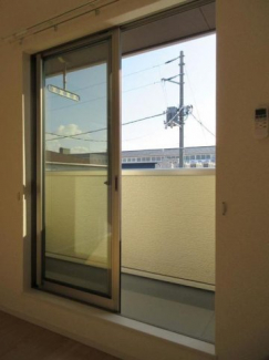 陽当たり良好なバルコニーです
