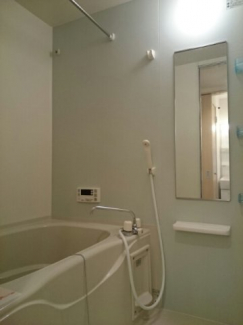 日々の疲れを癒すお風呂付です