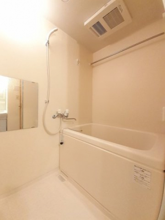 日々の疲れを癒すお風呂付です