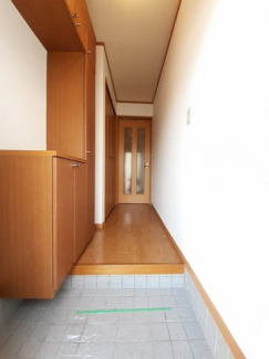 落ち着いた玄関です