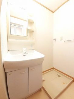 スペースが確保できる洗面所です