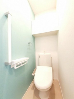 コンパクトで使いやすいトイレです