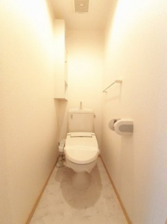 清潔感のあるトイレです