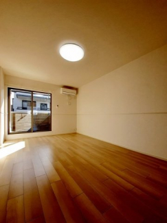 明るい室内です