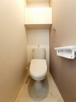 清潔感のあるトイレです