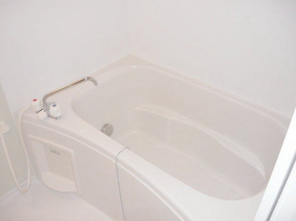 日々の疲れを癒すお風呂付です