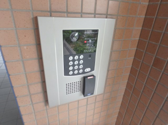 オートロック完備