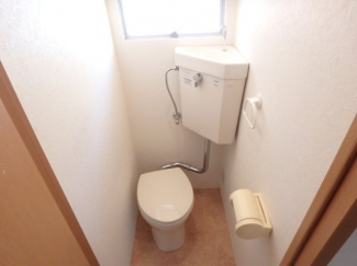 ゆったりとした空間のトイレです