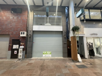 間口も広く視認性もあります