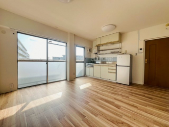 【居間・リビング】