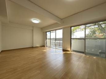 【居間・リビング】