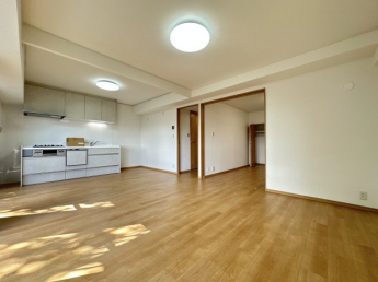 【居間・リビング】