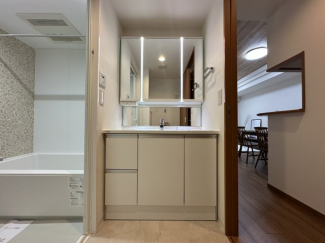 【独立洗面台】