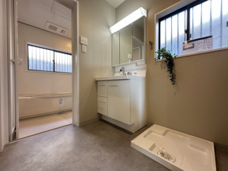 【独立洗面台】