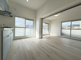 【居間・リビング】