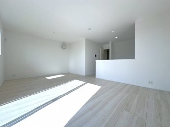 【居間・リビング】