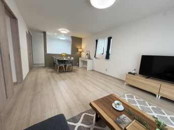 【居間・リビング】