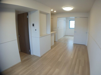 【居間・リビング】