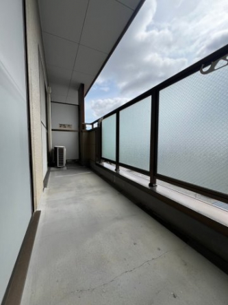 【バルコニー】