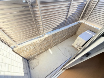 【バルコニー】