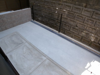 【バルコニー】