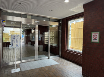 【エントランス】