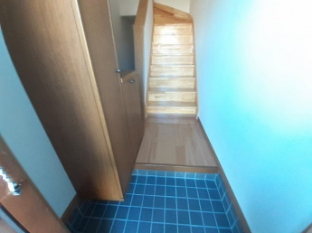 収納もある玄関です