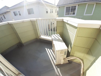 陽当たり良好なバルコニーです