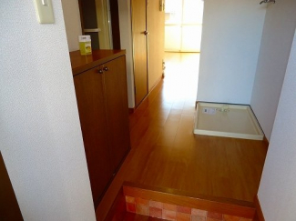 毎日通る玄関はこちらです