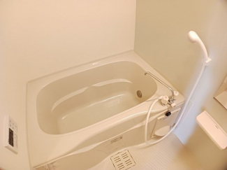 ゆったり過ごせるお風呂です