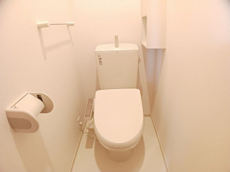 シンプルで使いやすいトイレです