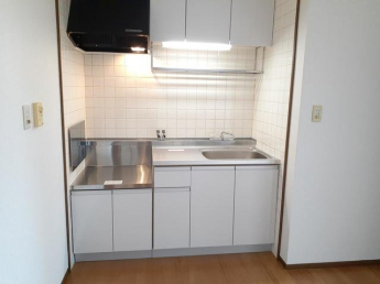 コンパクトなキッチンで掃除もラクラク