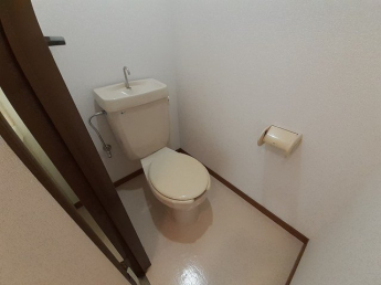 清潔感のあるトイレです