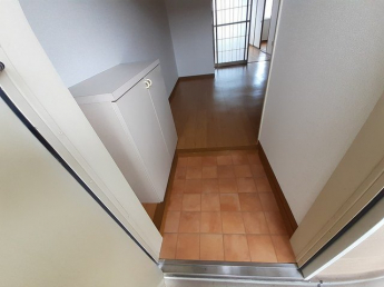 落ち着いた玄関です