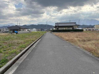 北から南に向かって土地を見た写真②