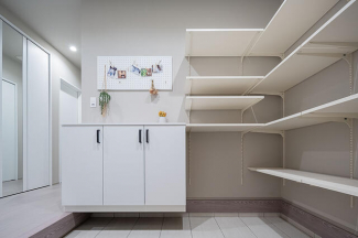 新居浜市政枝町１丁目の新築一戸建ての画像