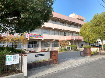 新居浜市立南中学校まで2000m