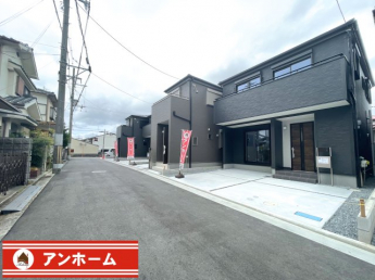 前面道路含む現地写真です