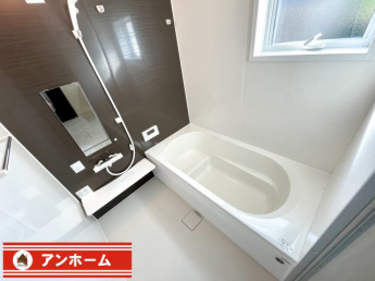 日々の疲れを癒すお風呂付です