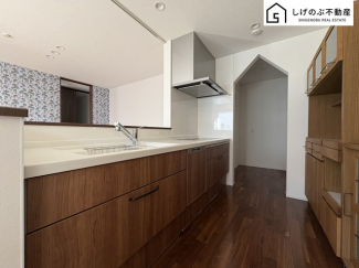 キッチンは大容量の収納スペースが確保されたつくりになっています。