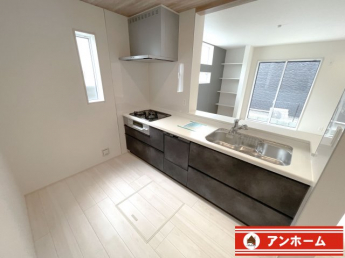 キッチンでお料理をお楽しみください