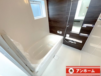 落ち着いた空間のお風呂です